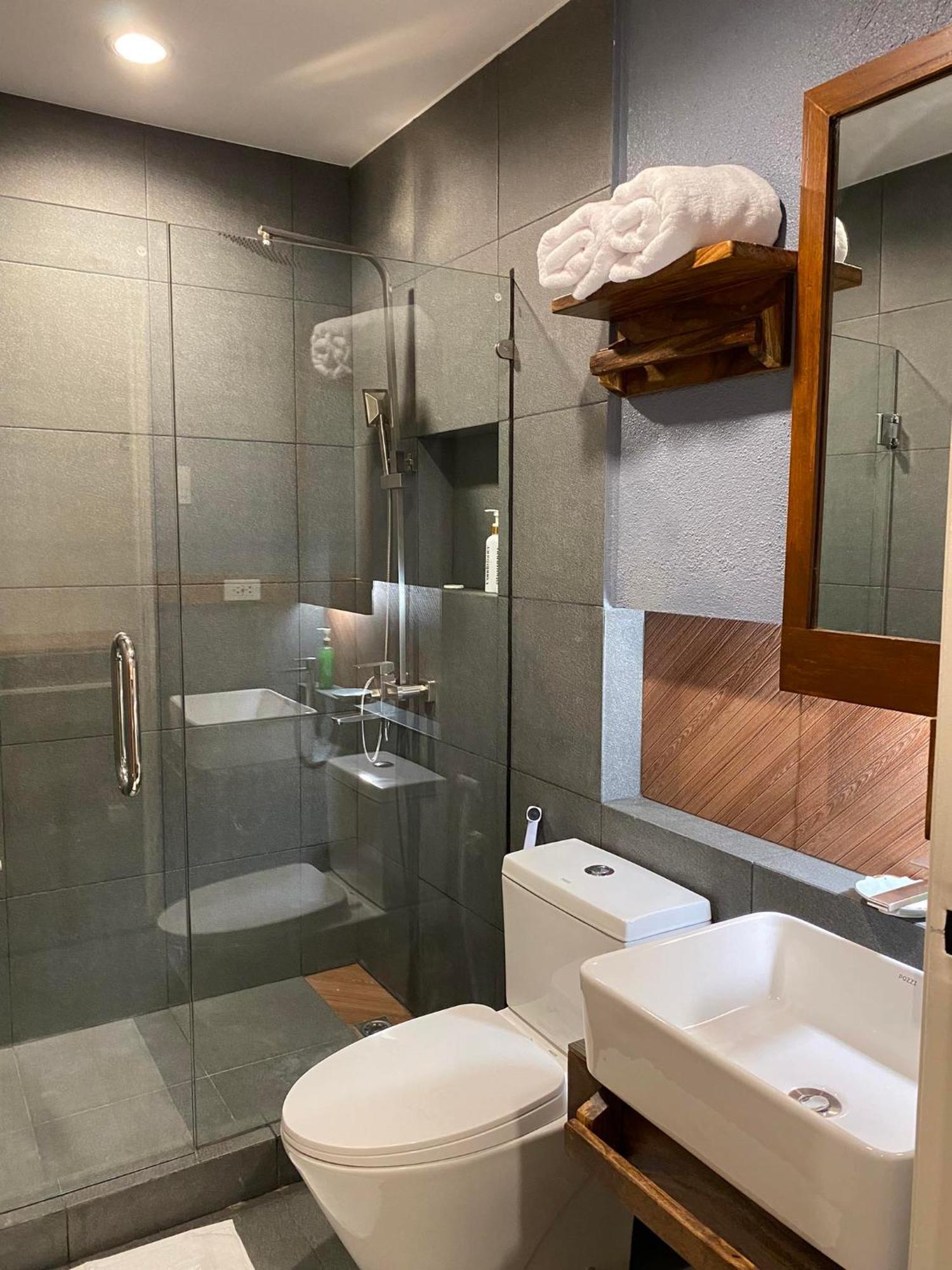 Acacia Garden And 3* Coron